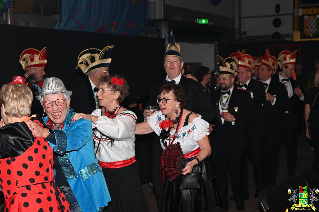 ../Images/Seniorencarnaval 2026 077.jpg